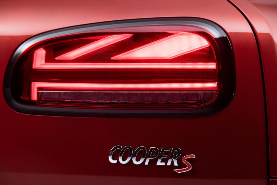 Детали экстерьера Mini Cooper S Clubman (F54) 2019 года  (WW) (фото 42 из 150)